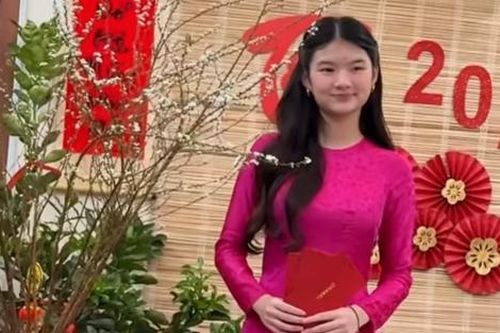 Con gái Trương Ngọc Ánh thần thái như Hoa hậu trong trang phục áo dài đón Tết