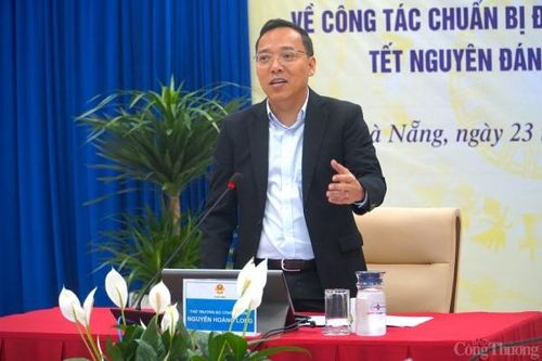 Thứ trưởng Nguyễn Hoàng Long làm việc về cung ứng điện Tết Ất Tỵ 2025 tại miền Trung