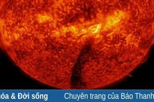 Nga phát hiện hiện tượng hiếm gặp và kỳ thú xảy ra trên Mặt Trời
