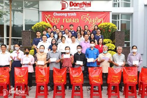 Báo Đồng Nai trao 160 phần quà Cây mùa xuân lần thứ 22 tại Biên Hòa