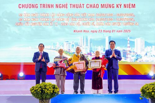 Ấn tượng chương trình 'Đảng là ánh sáng soi đường'