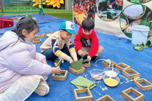 Trải nghiệm tết cổ truyền trong trường học