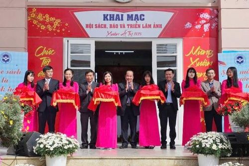 Nhiều hoạt động đặc sắc, hấp dẫn tại Hội sách, báo và triển lãm ảnh Xuân Ất Tỵ 2025