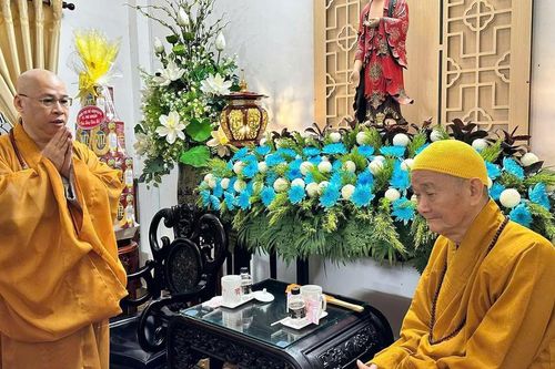 Ban Trị sự GHPGVN Q.Phú Nhuận khánh tuế chư tôn giáo phẩm trước thềm Xuân Ất Tỵ 2025