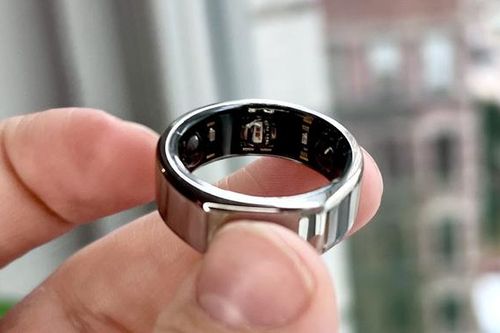 Cuộc chiến 'trên ngón tay giữa' công ty nhỏ với tập đoàn Apple
