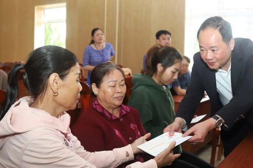Chủ tịch UBND tỉnh Lâm Đồng thăm, chúc Tết tại TP. Bảo Lộc