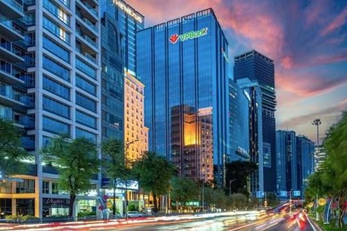 Tín dụng bứt phá, lợi nhuận VPBank (VPB) năm 2024 vượt mốc 20.000 tỷ đồng
