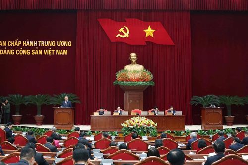 Thông cáo báo chí ngày làm việc thứ nhất Hội nghị Trung ương khóa XIII