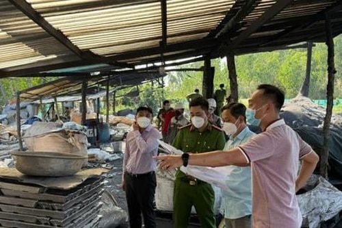 TP Hồ Chí Minh: Bắt tạm giam đối tượng xả hơn 7.700 tấn xỉ nhôm ra môi trường