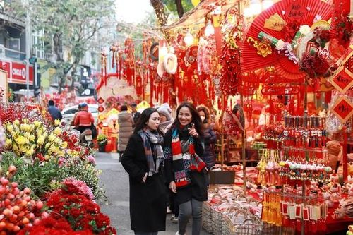 Vì sao năm Ất Tỵ 2025 có đến 384 ngày?
