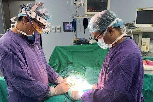Khối u 7 cm hiếm gặp ở vùng kín người đàn ông suốt 10 năm