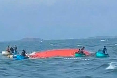 Chìm tàu cá, 4 ngư dân ở Bình Thuận mất tích
