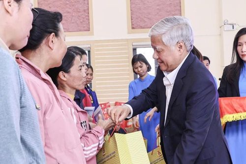 Hơn 4.742 tỷ đồng chăm lo Tết cho người nghèo
