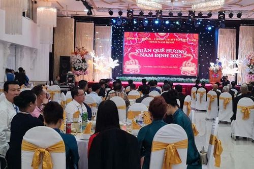 Nam Định: Gặp mặt, chúc tết 125 kiều bào