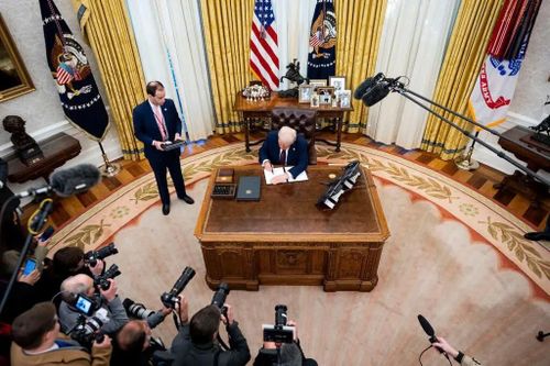 Vì sao sắc lệnh của ông Trump bị chặn