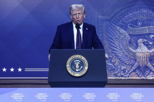 Ông Trump ra 'tối hậu thư' với doanh nghiệp toàn cầu