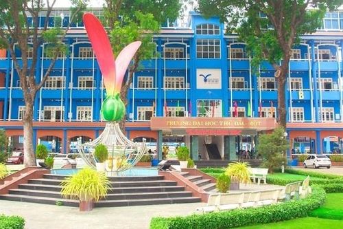 Đại học Thủ Dầu Một trả lại hàng chục tỷ đồng cho sinh viên