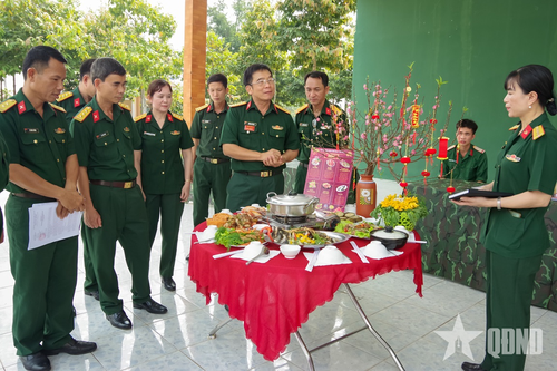 Quân khu 9: Hội thi mâm cơm ngày Tết tại Lữ đoàn Pháo binh 6