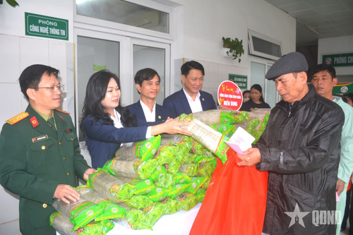 Bệnh viện Quân y 4, Quân khu 4 tổ chức 'Tết sum vầy - Xuân ơn Đảng'