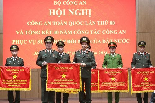 Mục tiêu trên hết và trước hết là cuộc sống bình yên, hạnh phúc của nhân dân
