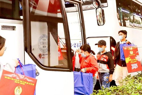 Những chuyến xe đoàn viên đậm nghĩa tình