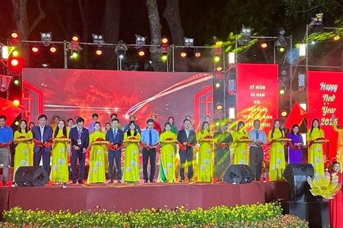 Khai mạc Hội hoa xuân TPHCM lần 45