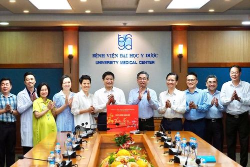 Đồng chí Nguyễn Phước Lộc tin tưởng Bệnh viện Đại học Y Dược TPHCM tạo thêm kỳ tích trong ghép tạng
