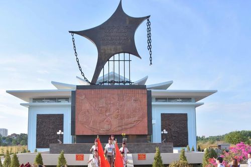 Học lịch sử tại bảo tàng: Mỗi buổi học là một trải nghiệm sống động