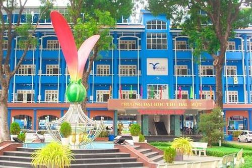 Trường Đại học Thủ Dầu Một trả lại hàng chục tỷ đồng cho sinh viên