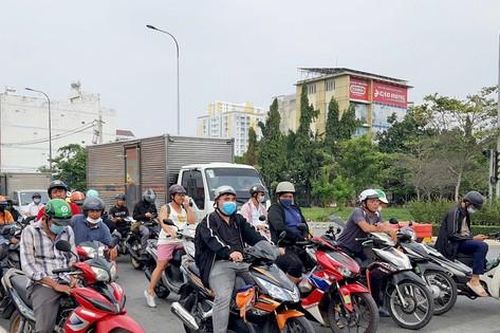 CSGT khuyên những điều cần làm khi gặp đèn tín hiệu giao thông 'nhảy múa'