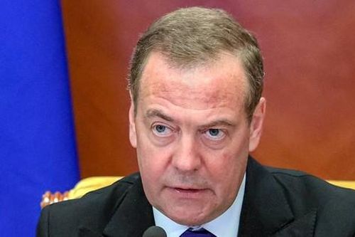 Ông Dmitry Medvedev: Nga sẽ đáp trả tối hậu thư của Ukraine bằng chiến thắng