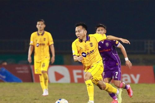 Điểm nhấn trong chiến thắng đầu tiên của Sông Lam Nghệ An tại V.League 2024/25