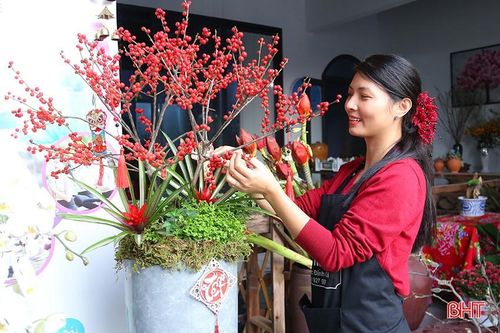 'Order' hoa Tết, giá cao vẫn đắt hàng