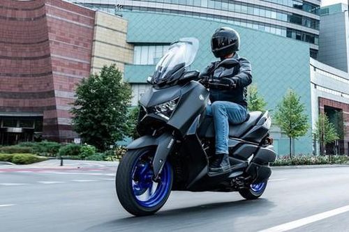 Bộ đôi Yamaha XMAX 125 và 300 nổi bật với hàng loạt trang bị hiện đại