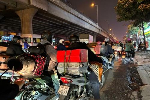 Giao thông Hà Nội thông thoáng ngày cuối năm