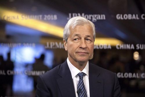 CEO ngân hàng lớn nhất Mỹ nhận thù lao 39 triệu USD trong một năm