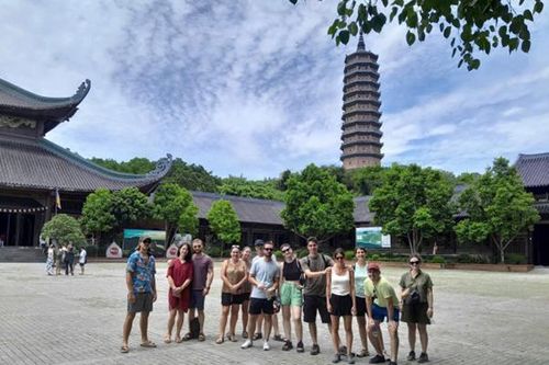 Dẫn lối đến vẻ đẹp miền bắc cùng Pioneer Sail Travel