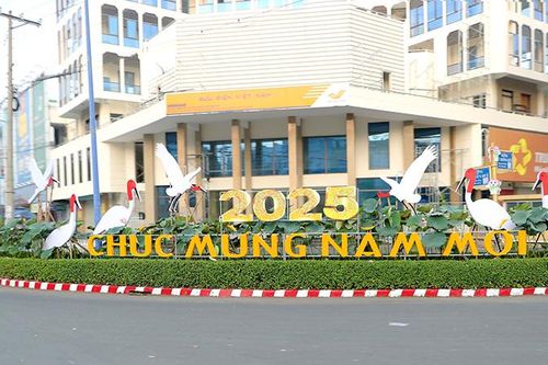 Chỉnh trang đô thị đón năm mới