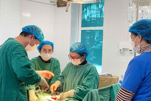 Xuân của những 'chiến sỹ áo trắng'