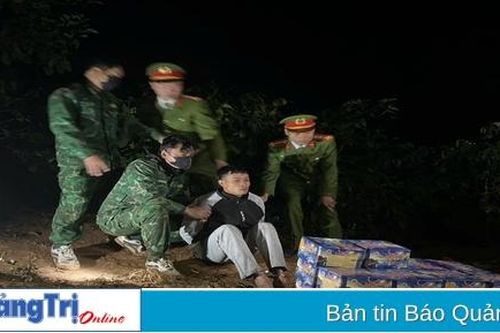 Bắt nam thanh niên vận chuyển 30 kg pháo lậu lấy 500 nghìn đồng tiền công