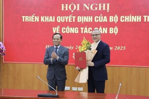 Đồng chí Phạm Đại Dương được bổ nhiệm giữ chức vụ Phó Trưởng Ban Kinh tế Trung ương