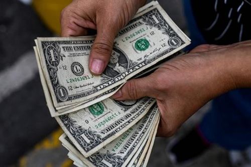Các nền kinh tế mới nổi bất an vì đà tăng mạnh của USD