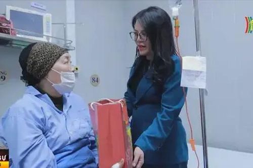 'Tết vì người bệnh' với hàng nghìn món quà ấm áp
