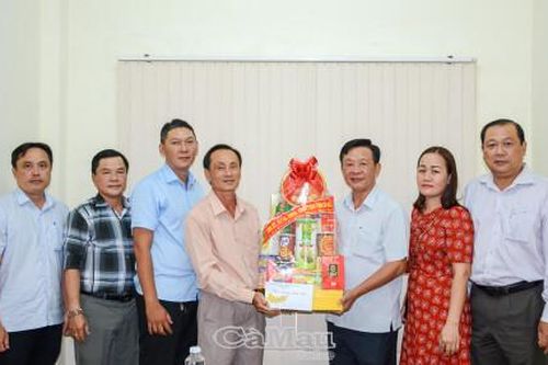 Trưởng ban Tuyên giáo Tỉnh ủy thăm, chúc tết các cơ quan báo chí