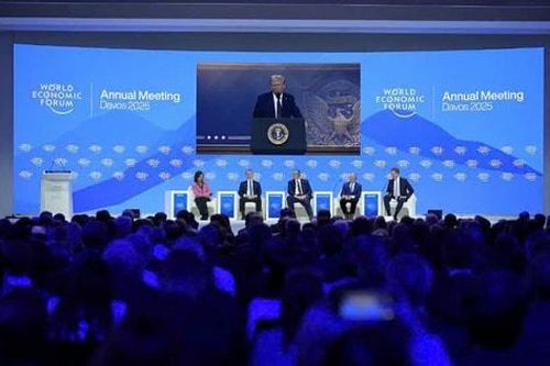 Tổng thống Donald Trump nói không chắc Mỹ sẽ chi các khoản cho NATO