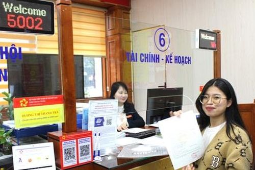Hà Nội: Cán bộ, công chức tất bật ngày làm việc cuối trước kỳ nghỉ Tết