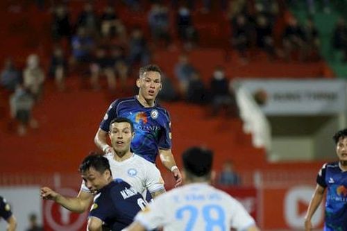 Vắng Xuân Son, Thép xanh Nam Định có trận thứ 4 không thắng