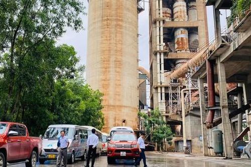 Sập lò tại nhà máy Xi măng Anh Sơn, đã có công nhân tử vong