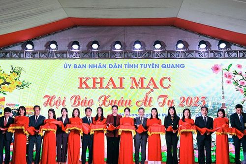 Tuyên Quang: Khai mạc Hội báo Xuân Ất Tỵ và phát động giải báo chí năm 2025