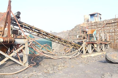 Quảng Ninh: triệt phá thành công nhóm đối tượng khai thác trái phép tài nguyên